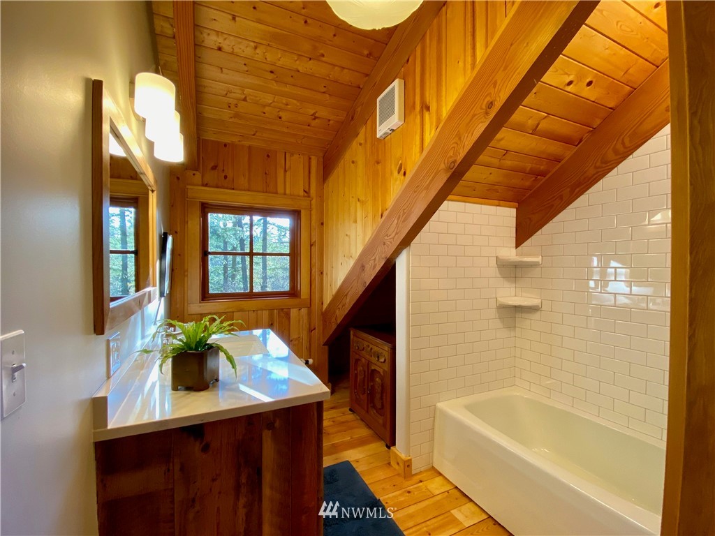 514 Laporte Road Orcas Island, WA 98245 - Photo 25 of 34 Gallery Image 25