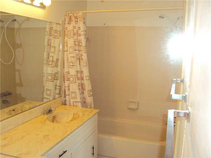 705 Banks Road, Unit 705 Margate, FL 33063 - Photo 4 of 7 Bathroom