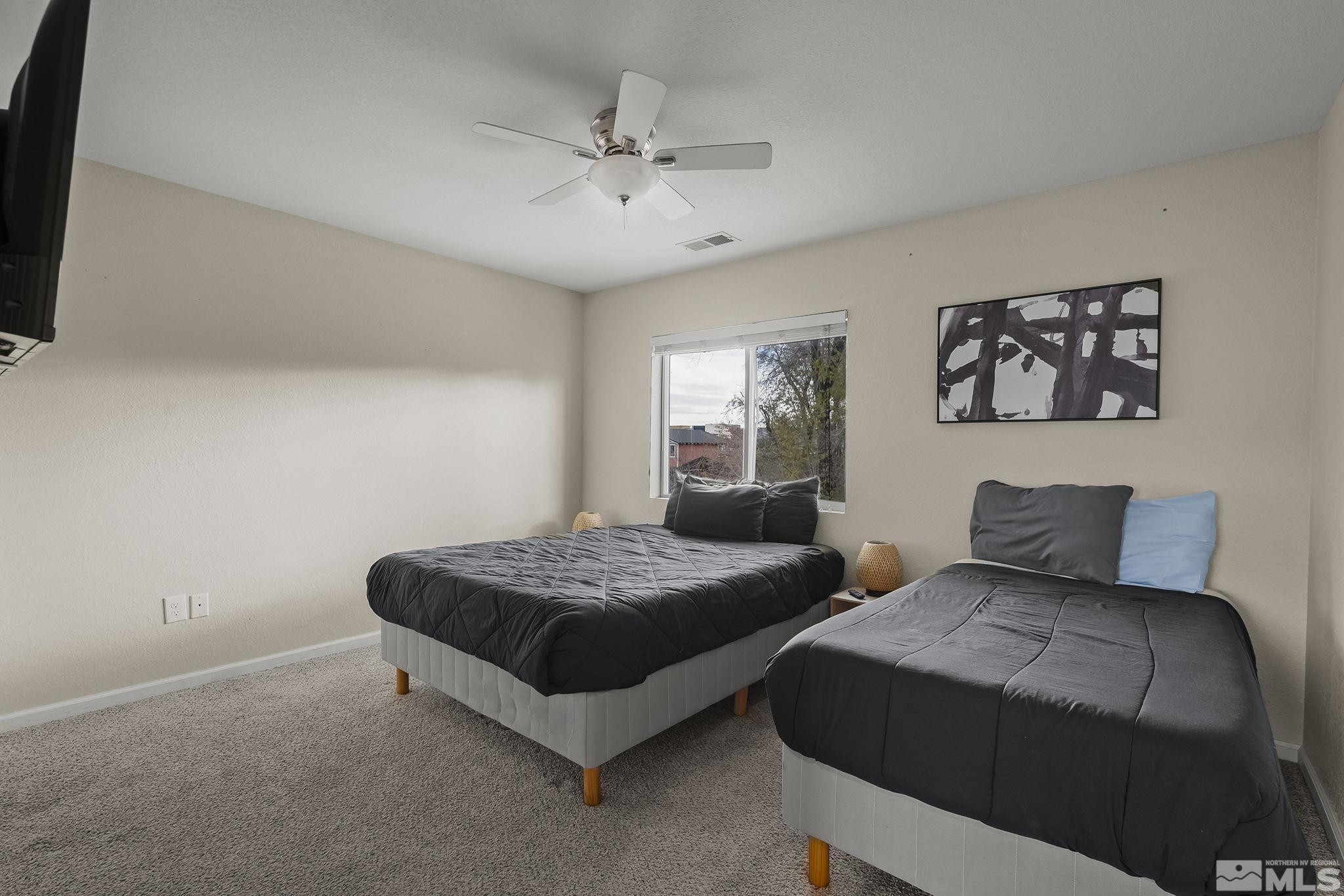 121 Caliente Street Reno, NV 89509 - Photo 7 of 11 Photo 7