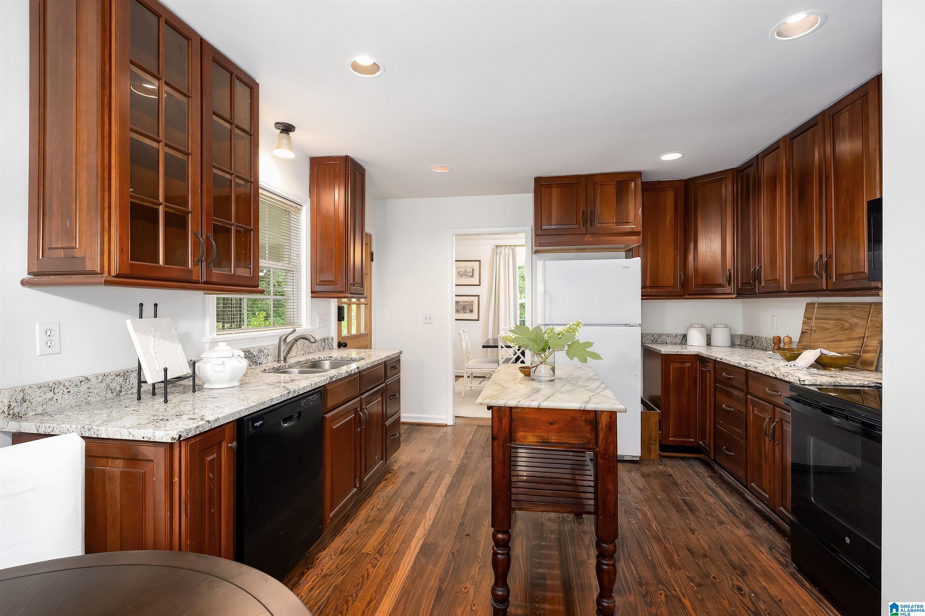 1844 Laurel Road Birmingham, AL 35216 - Photo 14 of 38