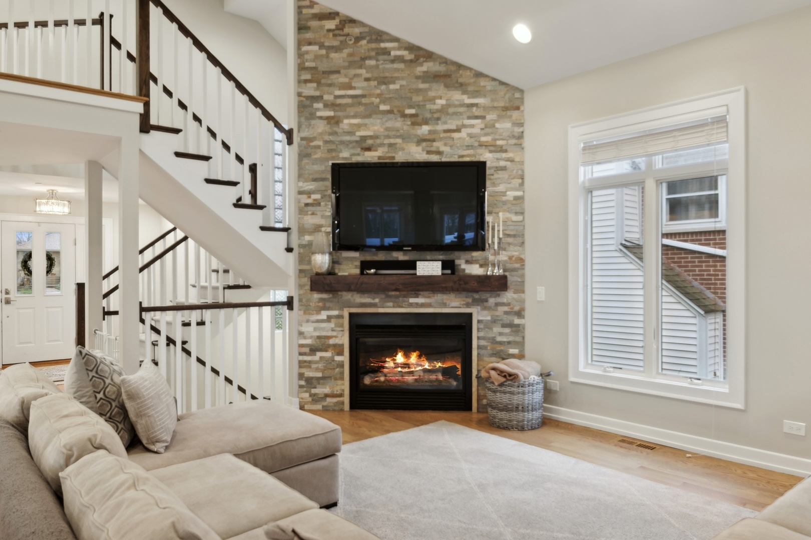 1124 Vine Avenue Park Ridge, IL 60068 - Photo 4 of 37