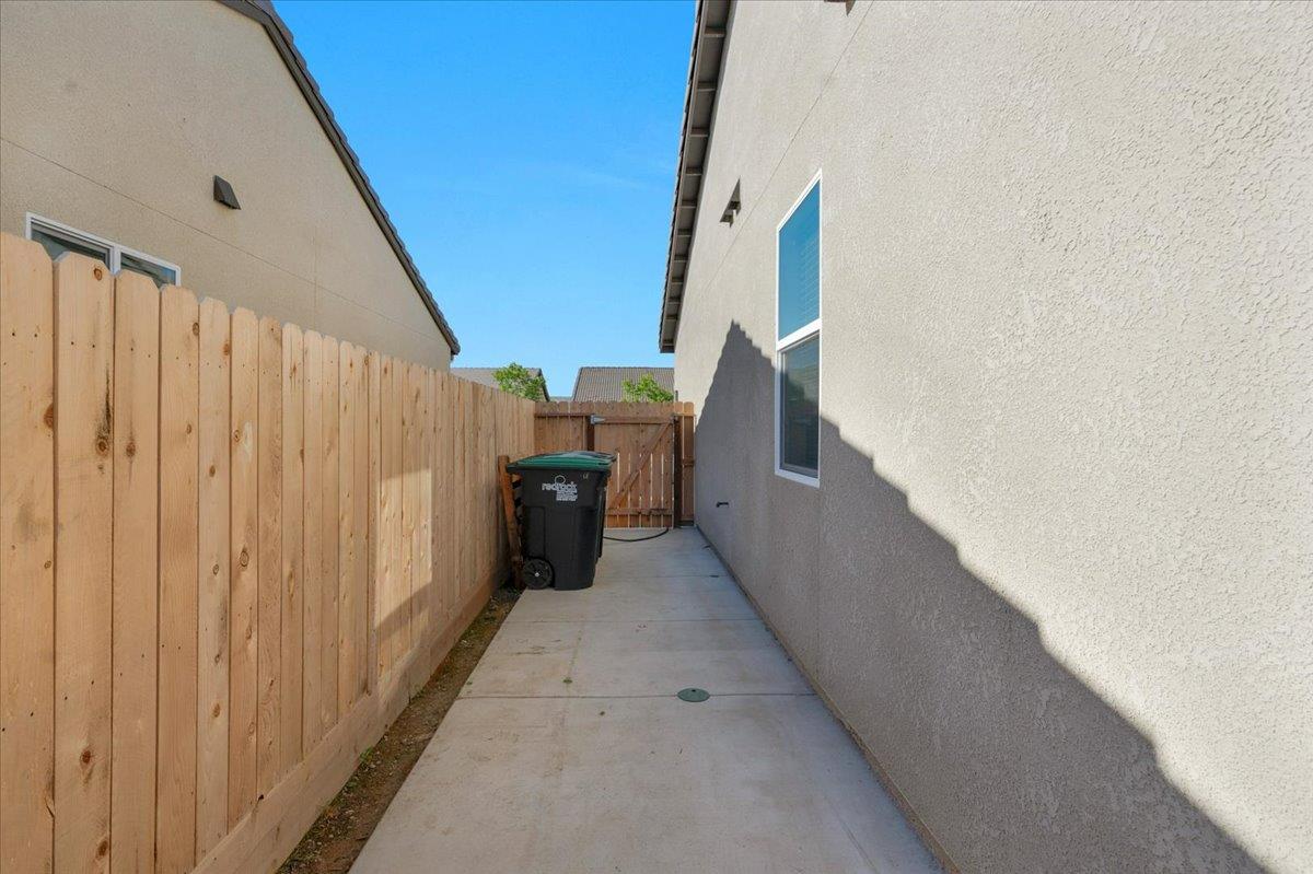 1183 Encore Way West Madera, CA 93636 - Photo 40 of 46 a view of stairs