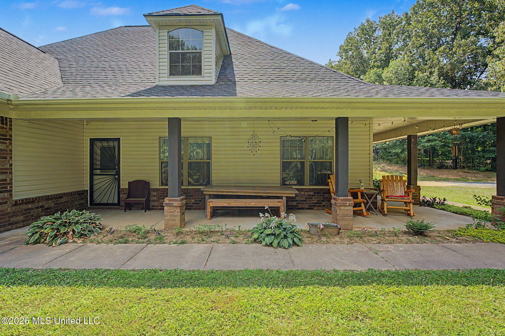43 Springwalk Road Coldwater, MS 38618 - Photo 5 of 32 5-web-or-mls-43 Springwalk Rd-4