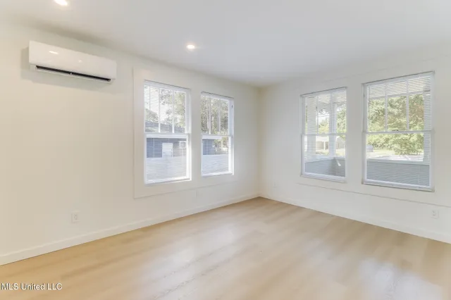 $1,575 | 270 Mc Donnell Avenue, Biloxi, MS 39531