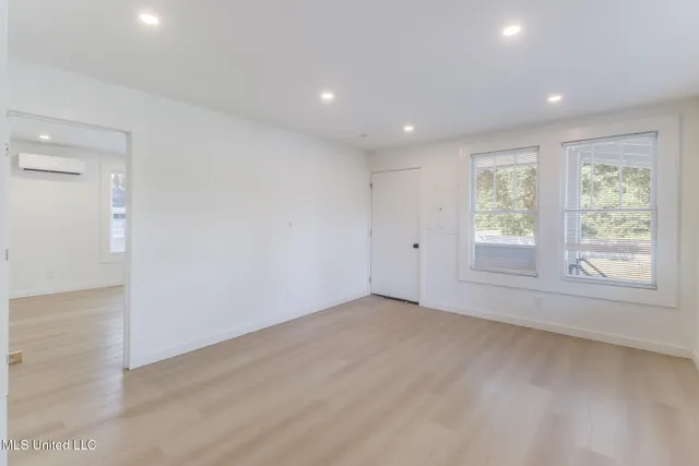 $1,575 | 270 Mc Donnell Avenue, Biloxi, MS 39531