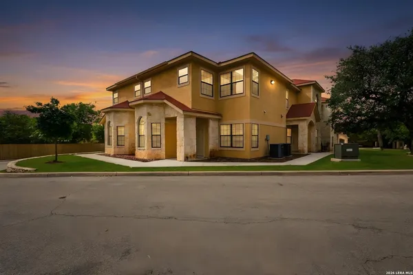 $1,650 | 6160 Eckhert Road, Unit 1605, San Antonio, TX 78240