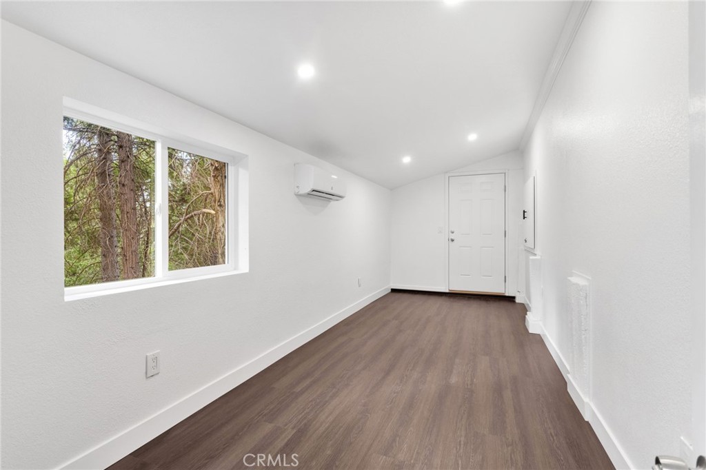 480 Valley Road Crestline, CA 92325 - Photo 15 of 33