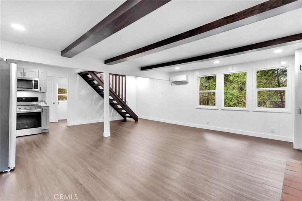 480 Valley Road Crestline, CA 92325 - Photo 6 of 33