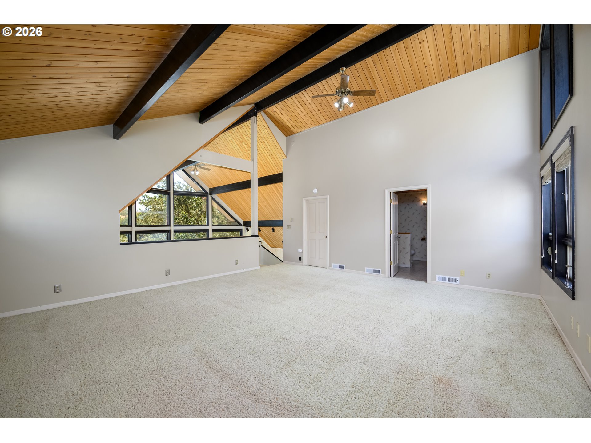 12839 North Bank Road Roseburg, OR 97470 - Photo 23 of 48