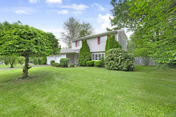$520,000 | 2 Mohican Road, Newburgh, NY 12550