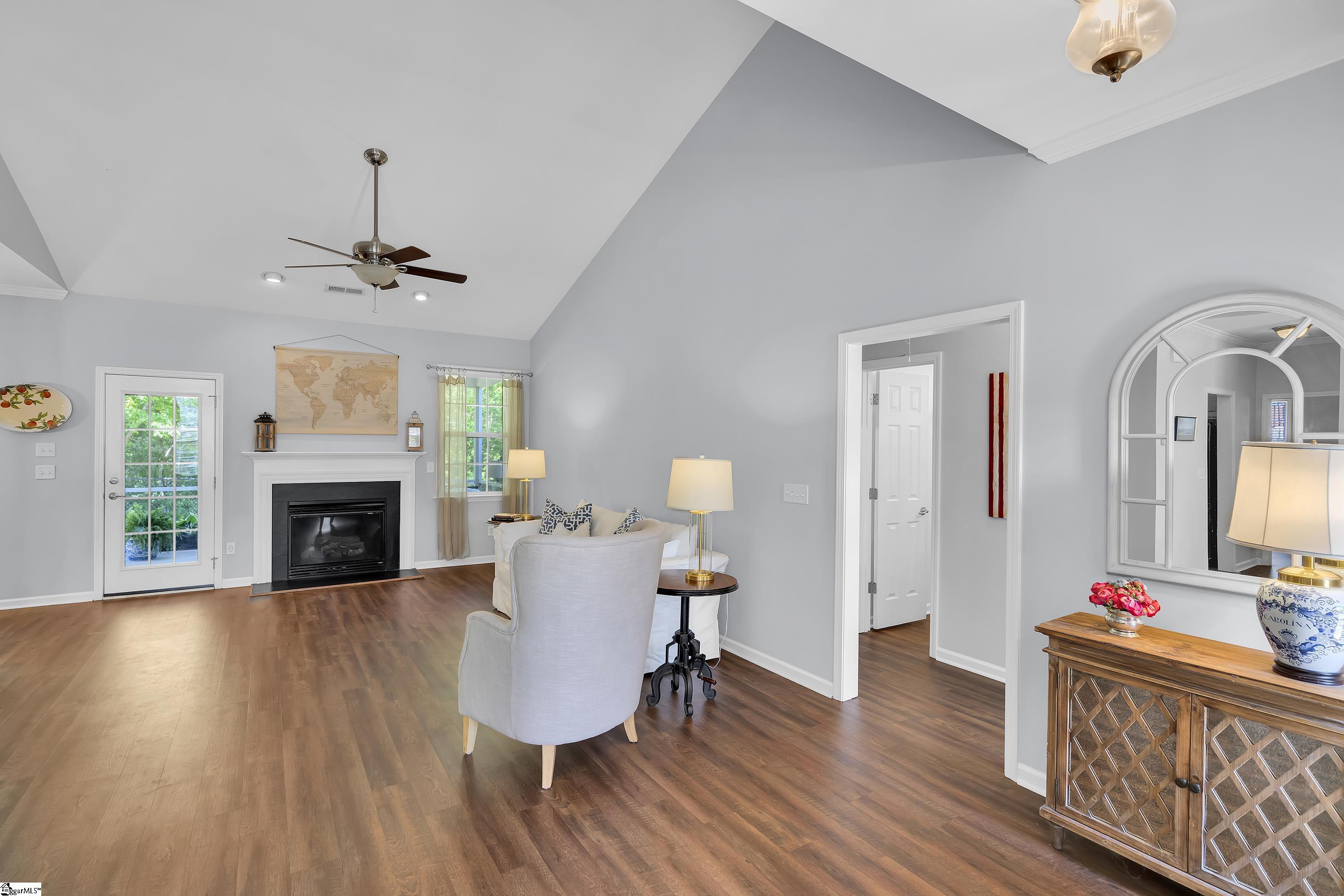 140 Fledgling Way Easley, SC 29642 - Photo 3 of 28 Gallery Image 3