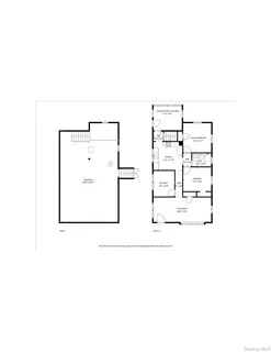 a view of a house with a back yard