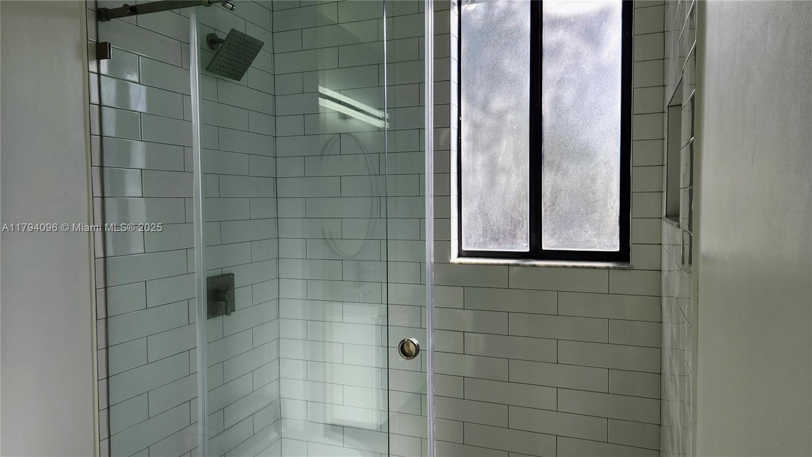 2489 Southwest 11th Street, Unit 2 Miami, FL 33135 - Photo 12 of 18