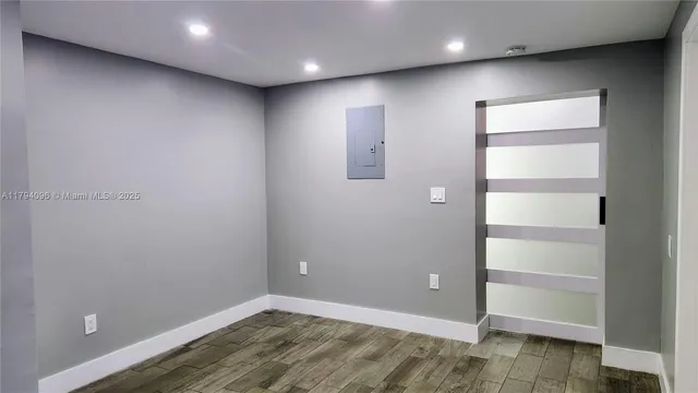 $1,900 | 2489 Southwest 11th Street, Unit 2, Miami, FL 33135