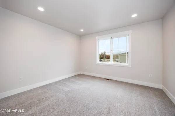 $515,500 | 1901 Beacon Road, Grandview, WA 98930