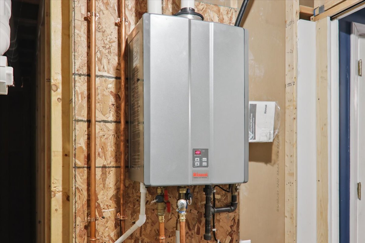 708 Havens Drive Hudson, IL 61748 - Photo 36 of 44