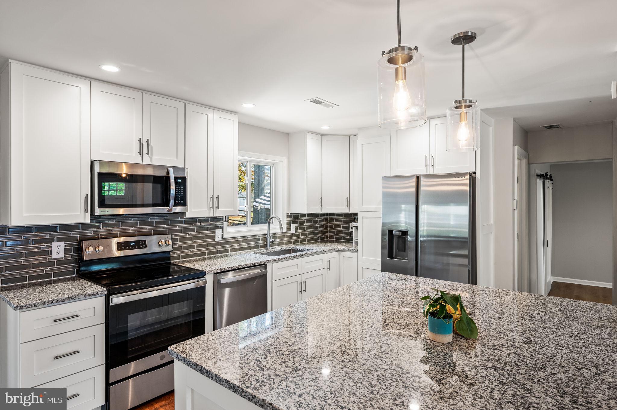 902 Jode Road Norristown, PA 19403 - Photo 12 of 40