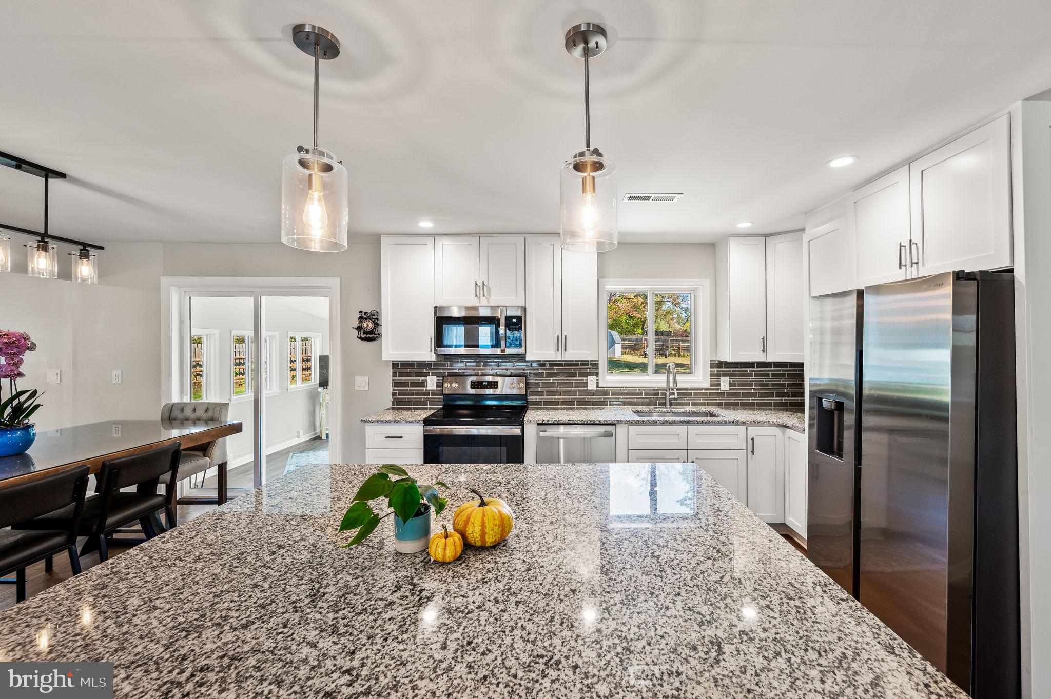 902 Jode Road Norristown, PA 19403 - Photo 14 of 40