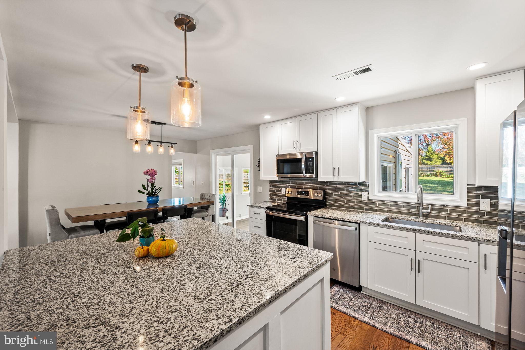 902 Jode Road Norristown, PA 19403 - Photo 15 of 40