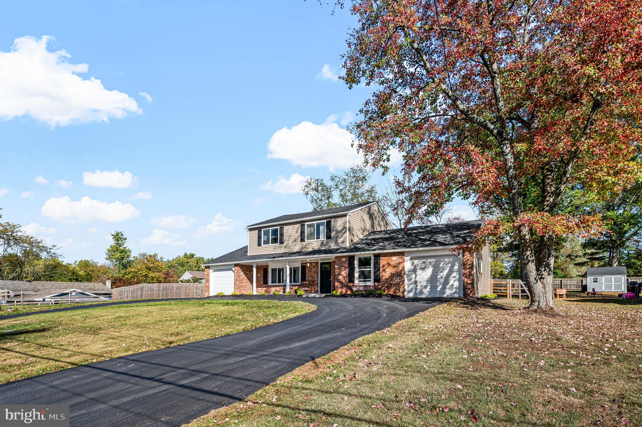902 Jode Road Norristown, PA 19403 - Photo 2 of 40