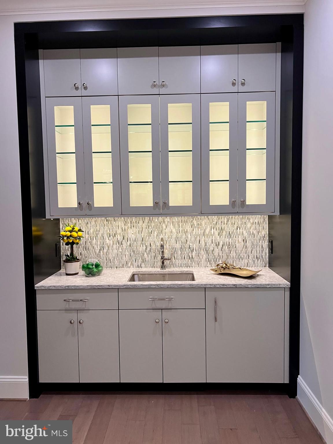 314 Golf Course Road Owings Mills, MD 21117 - Photo 44 of 112 a bathroom with a sink and a mirror