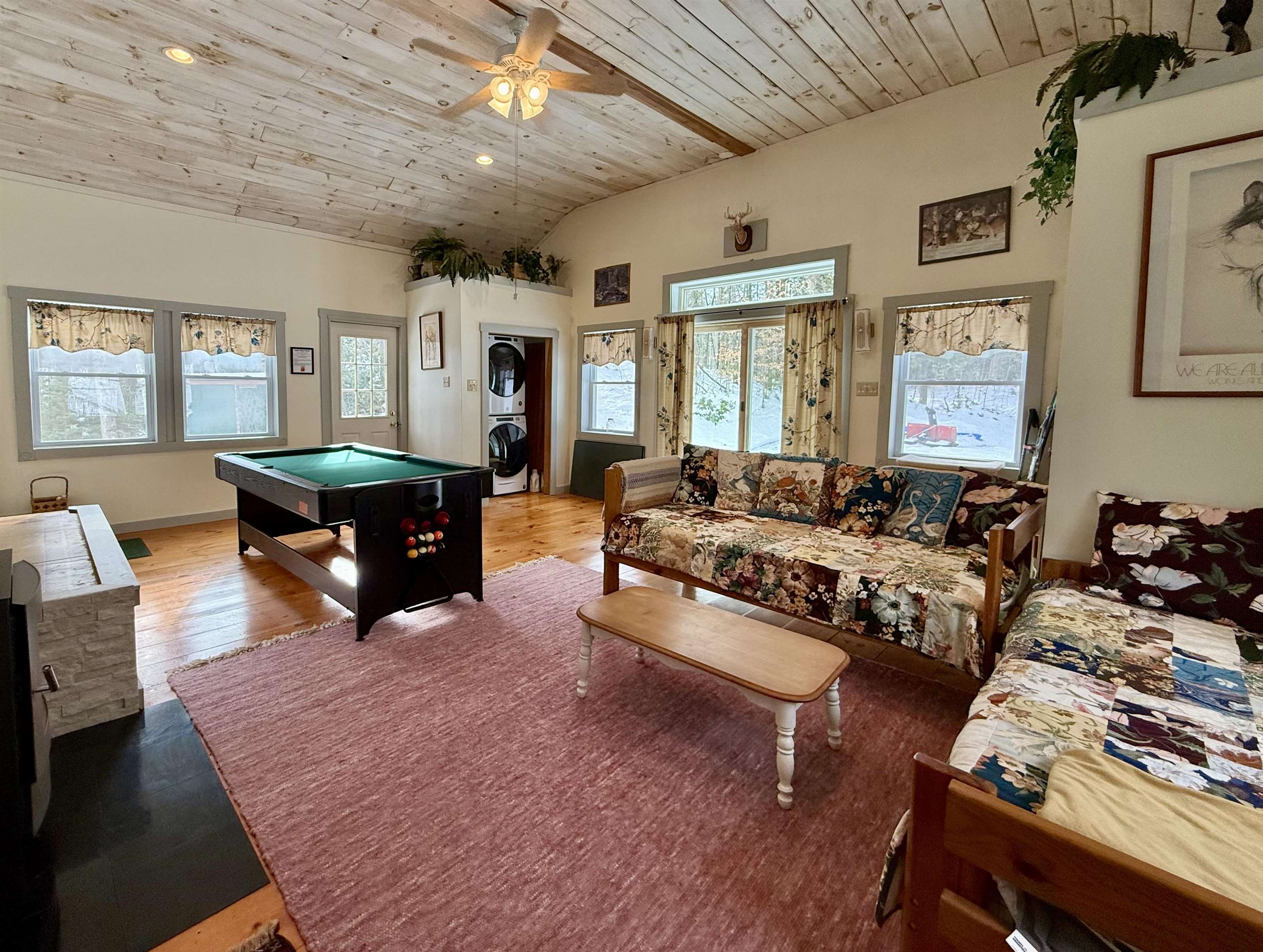 71 Vacation Lodge Road Londonderry, VT 05148 - Photo 13 of 36