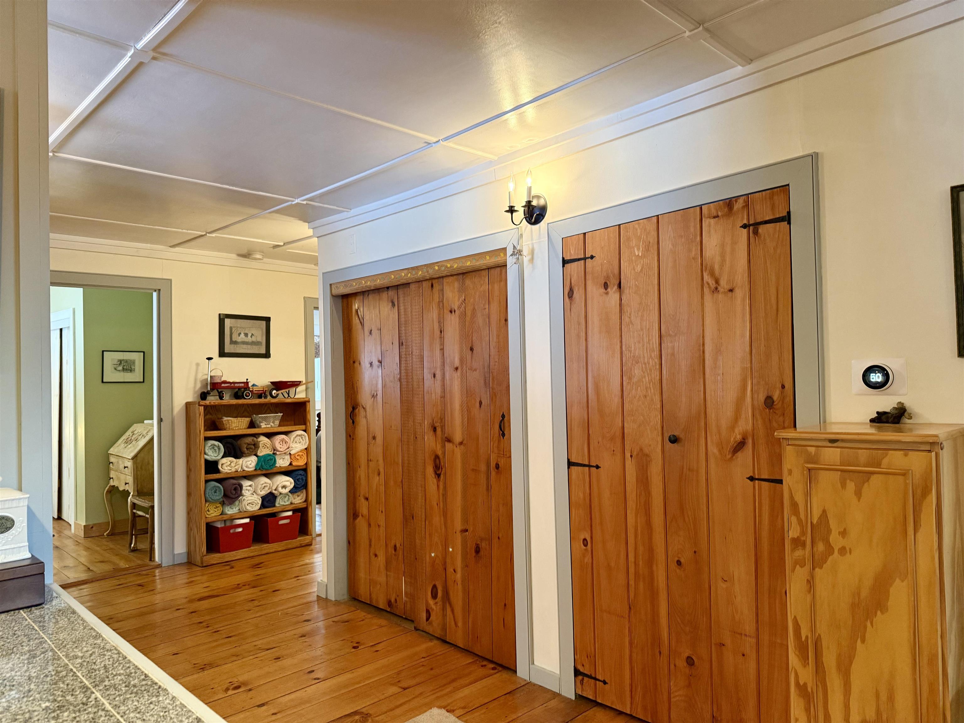 71 Vacation Lodge Road Londonderry, VT 05148 - Photo 20 of 36