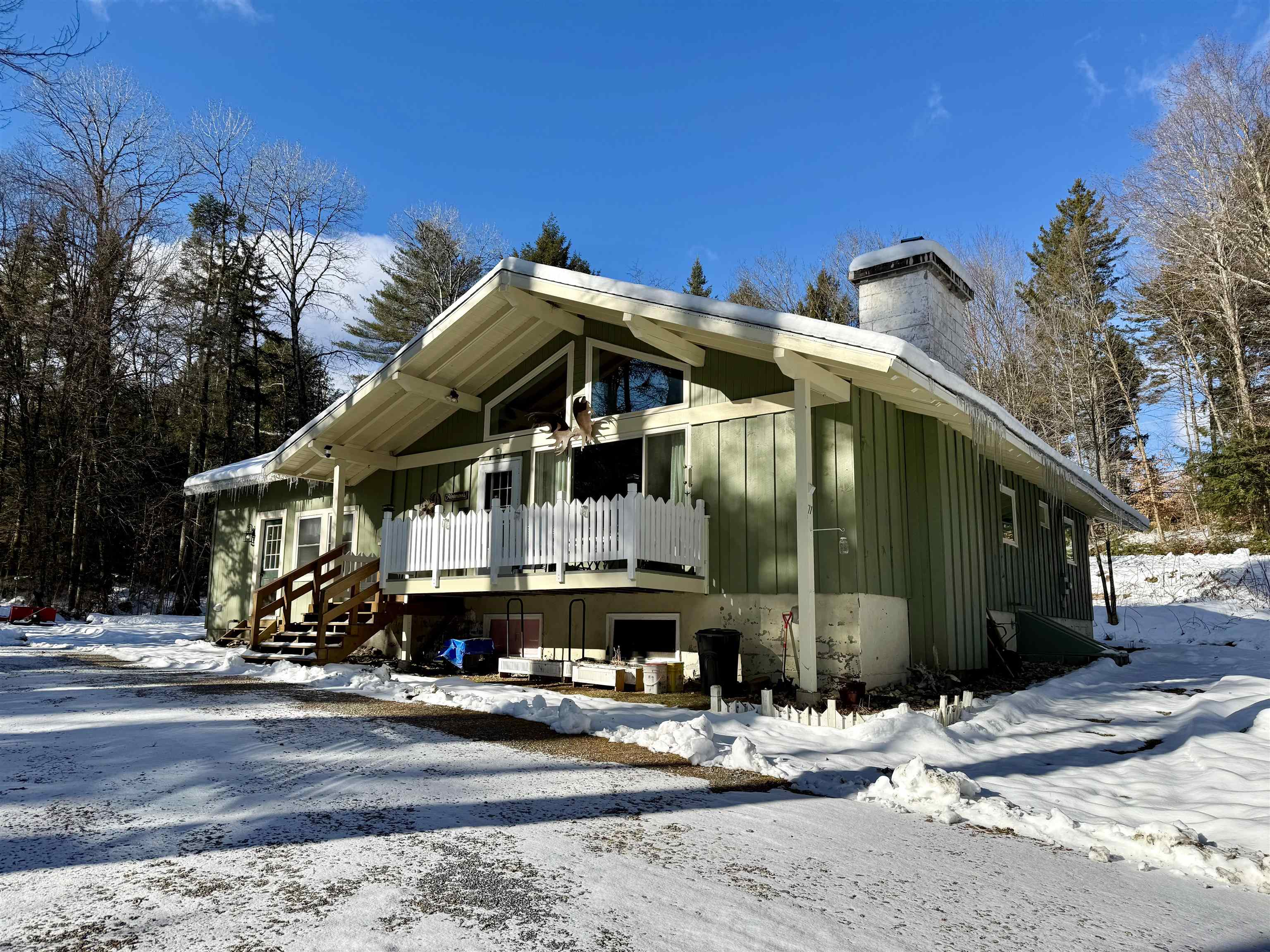 71 Vacation Lodge Road Londonderry, VT 05148 - Photo 2 of 36