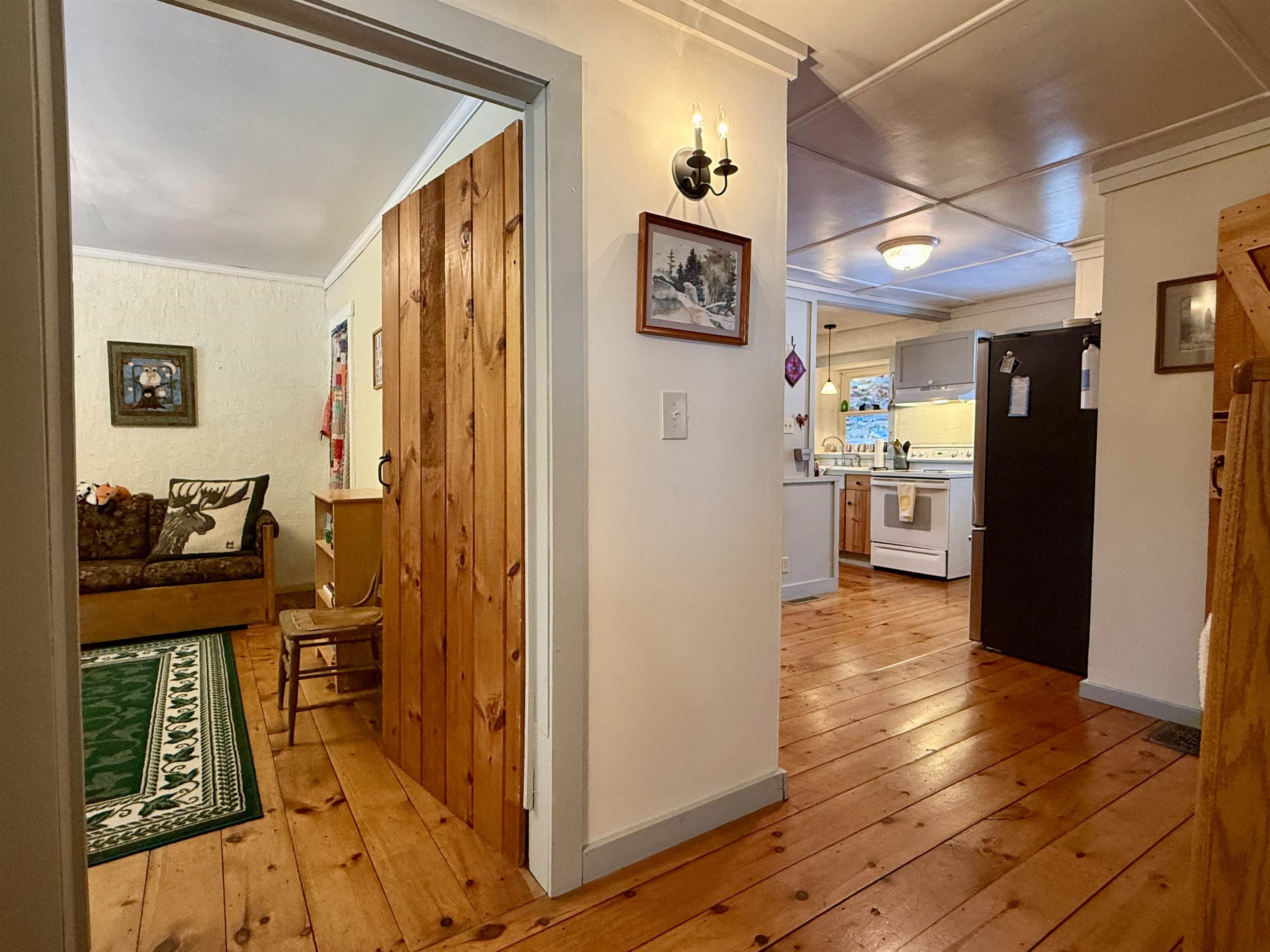 71 Vacation Lodge Road Londonderry, VT 05148 - Photo 28 of 36