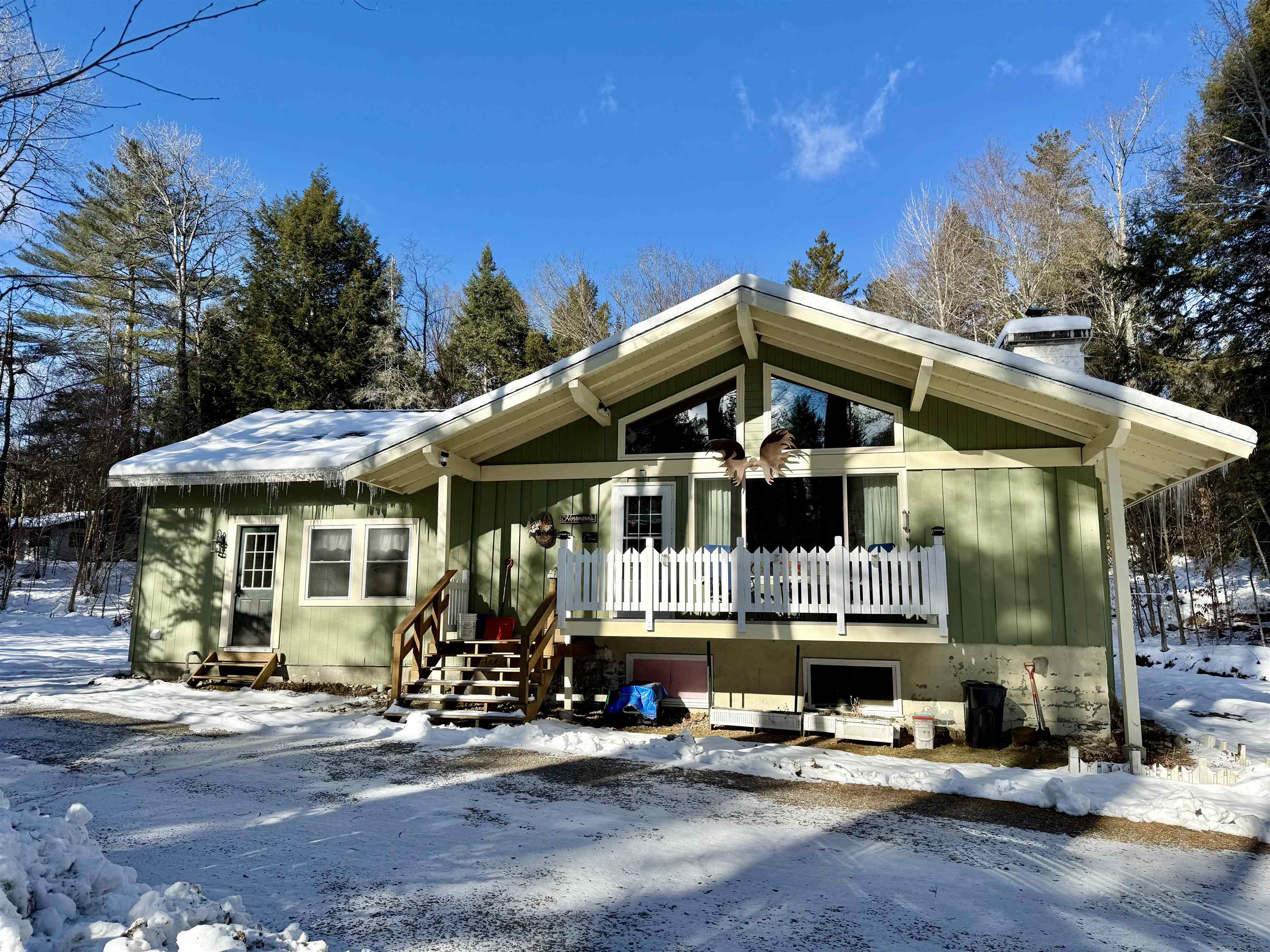 71 Vacation Lodge Road Londonderry, VT 05148 - Photo 33 of 36