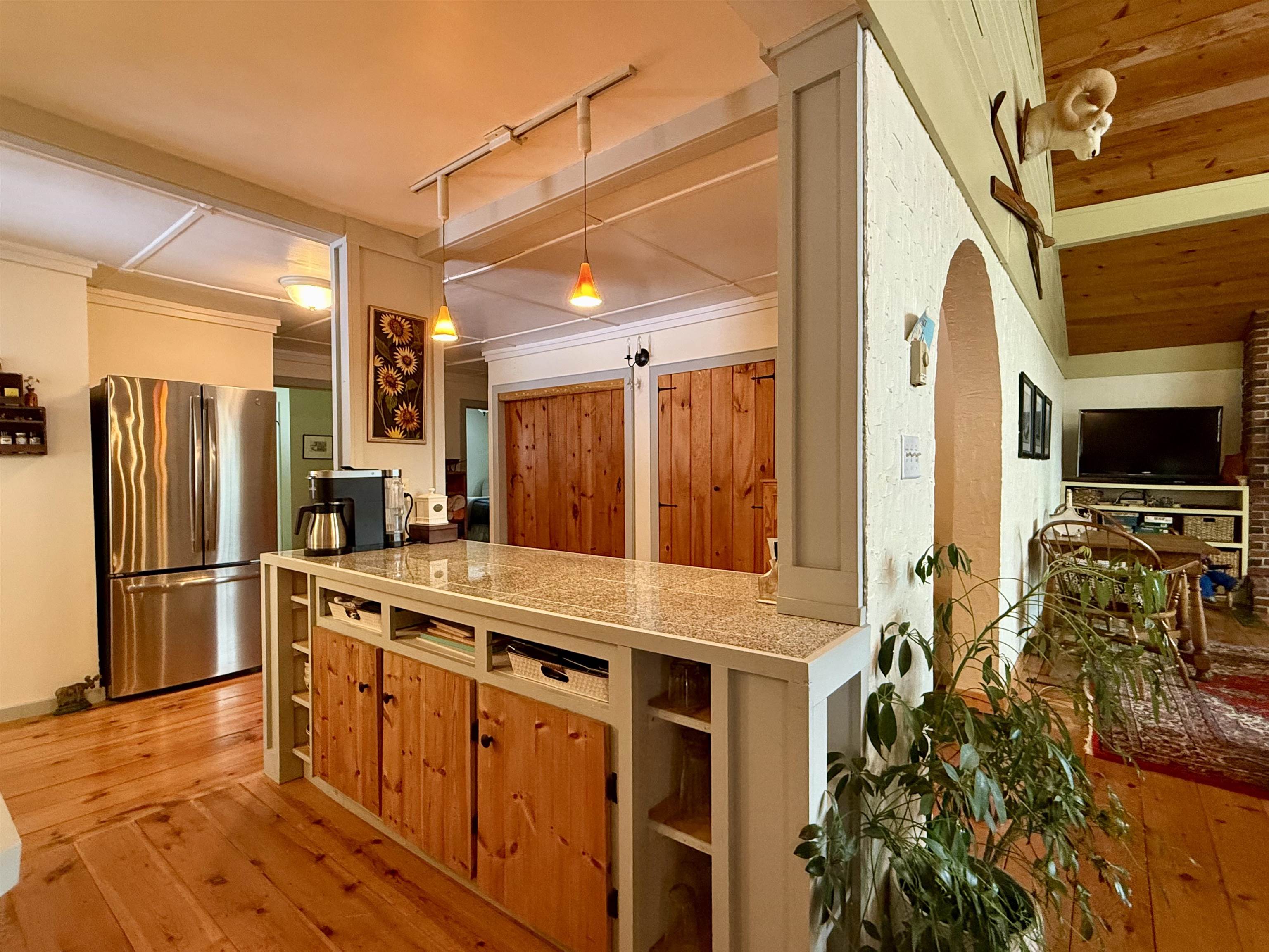 71 Vacation Lodge Road Londonderry, VT 05148 - Photo 10 of 36