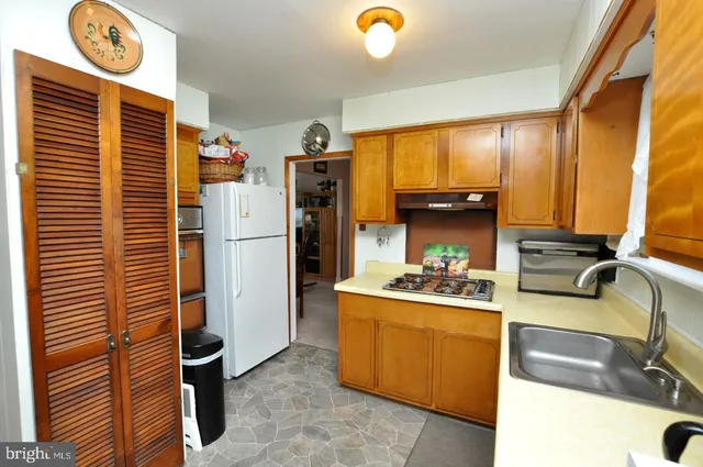 $423,900 | 400 South Arthur Drive, Edgewater Park, NJ 08010