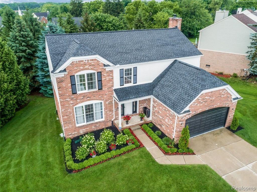 1713 Hillcrest Drive Rochester Hills, MI 48306 - Photo 1 of 37