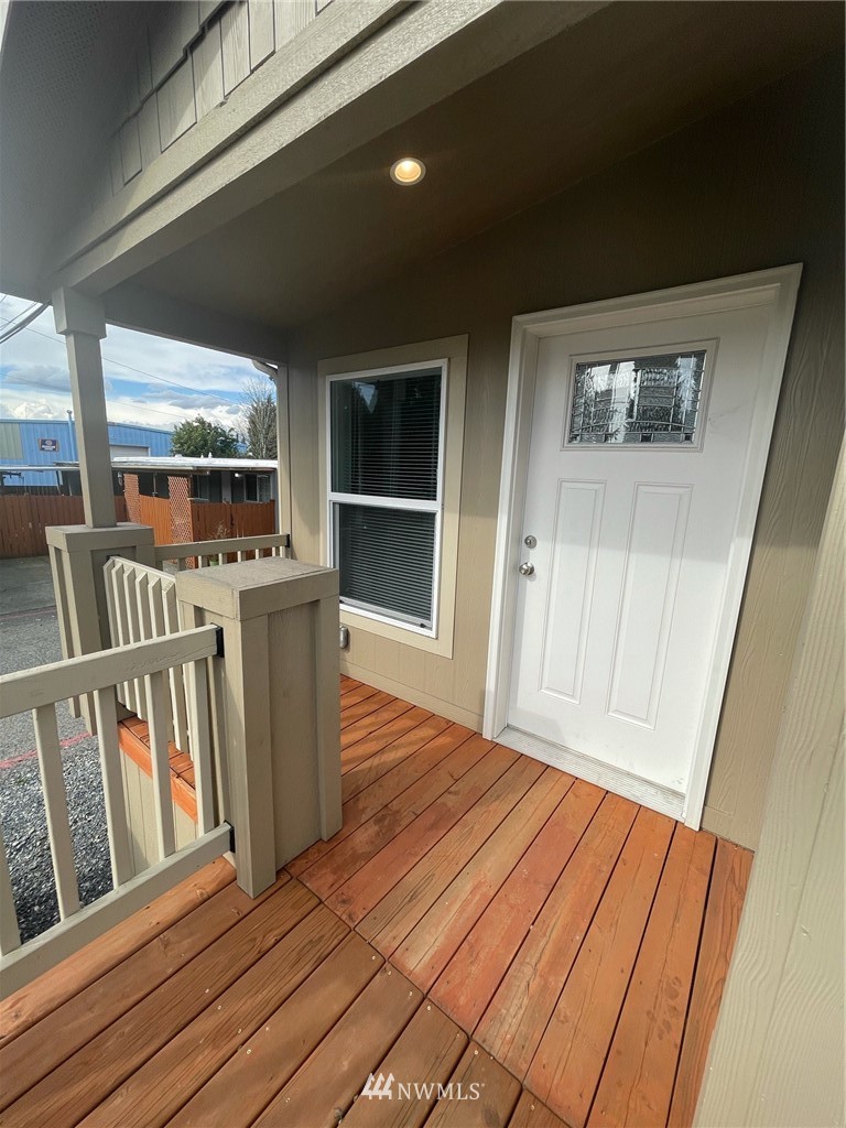 3612 Northeast 4th Street, Unit 23 Renton, WA 98056 - Photo 3 of 26