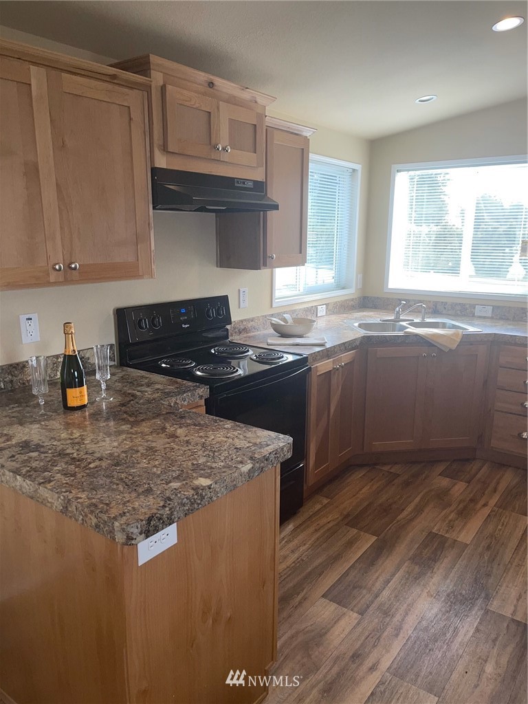 3612 Northeast 4th Street, Unit 23 Renton, WA 98056 - Photo 7 of 26