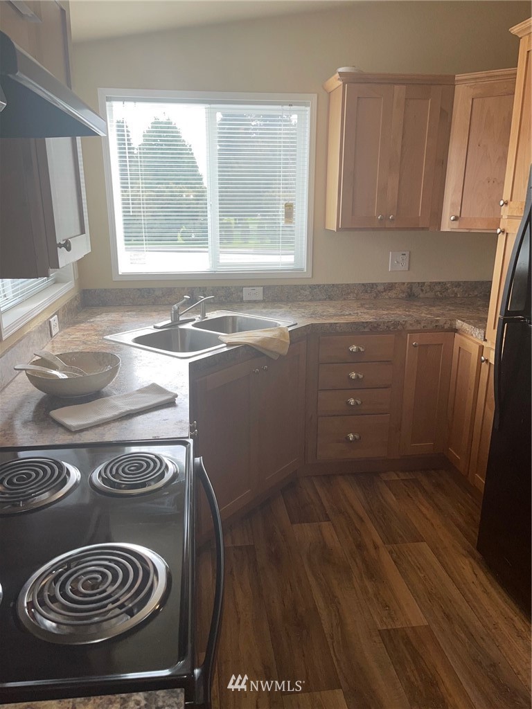 3612 Northeast 4th Street, Unit 23 Renton, WA 98056 - Photo 8 of 26