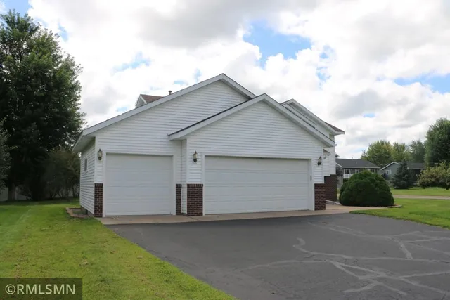 $289,000 | 622 10th Street South, Sartell, MN 56377