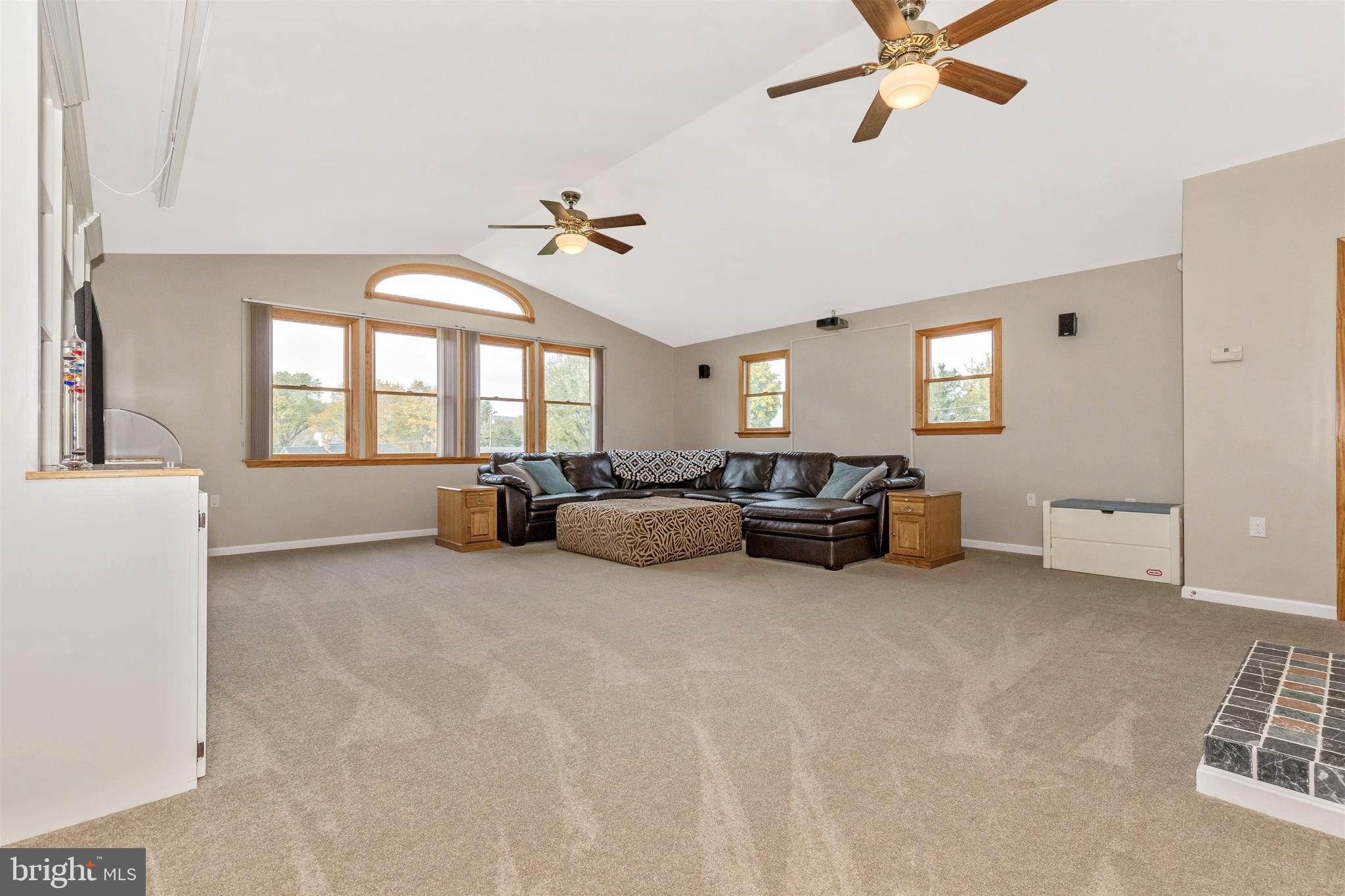 9931 Bethel Road Frederick, MD 21702 - Photo 8 of 60