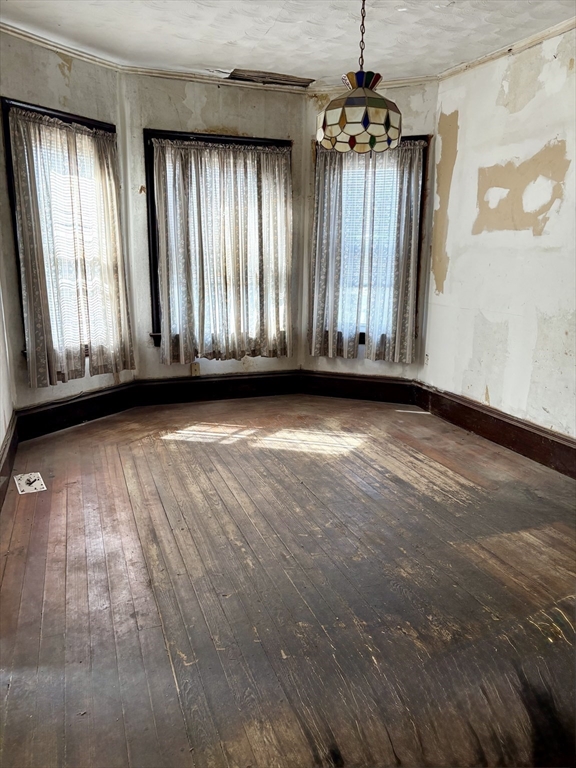 154 Barnaby Street Fall River, MA 02720 - Photo 16 of 41