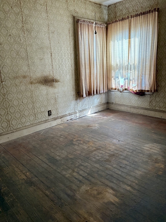 154 Barnaby Street Fall River, MA 02720 - Photo 17 of 41