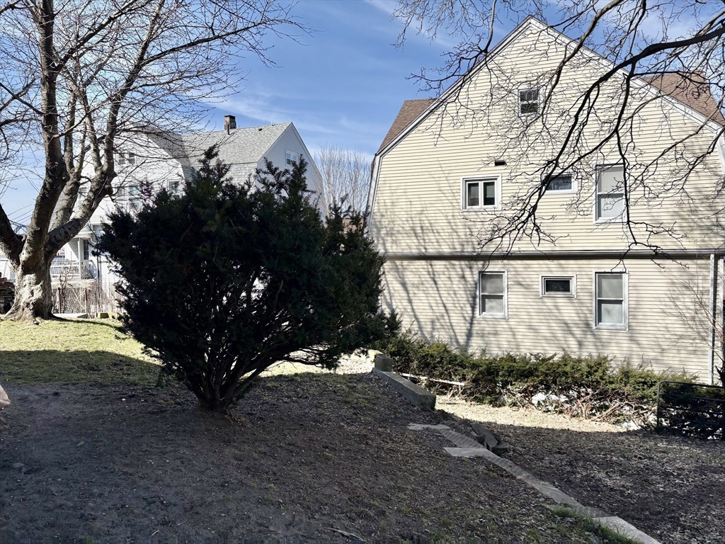 154 Barnaby Street Fall River, MA 02720 - Photo 31 of 41