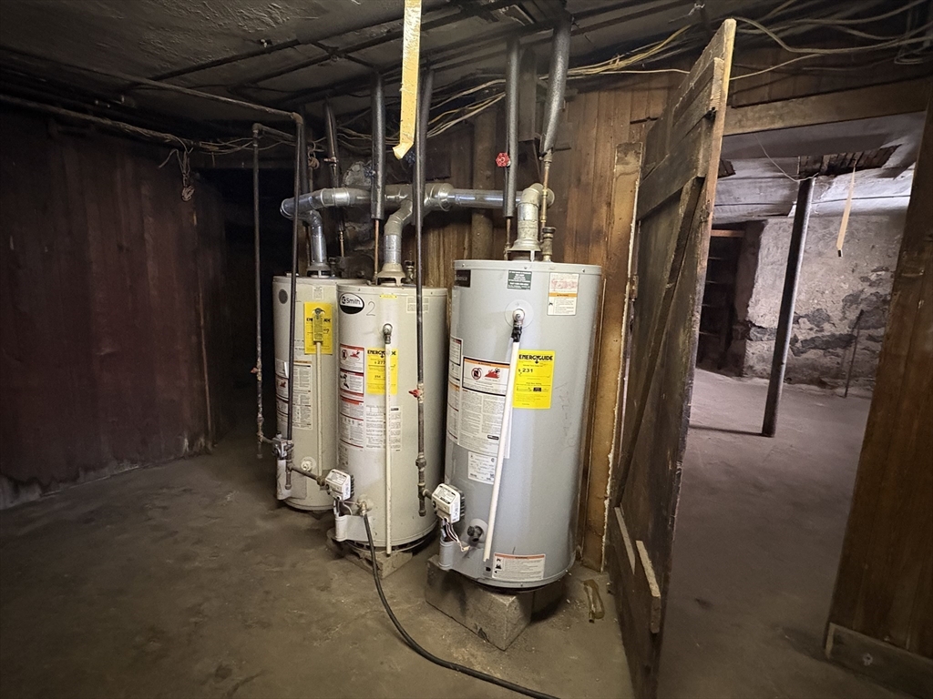 154 Barnaby Street Fall River, MA 02720 - Photo 35 of 41