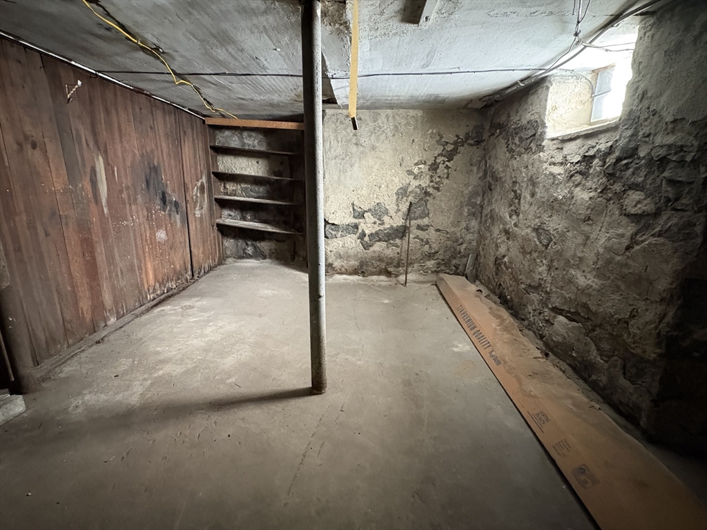 154 Barnaby Street Fall River, MA 02720 - Photo 36 of 41