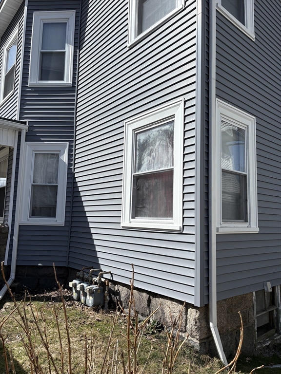 154 Barnaby Street Fall River, MA 02720 - Photo 4 of 41