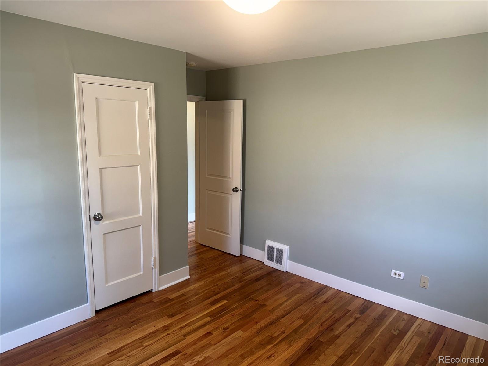 2300 Oneida Street Denver, CO 80207 - Photo 13 of 20