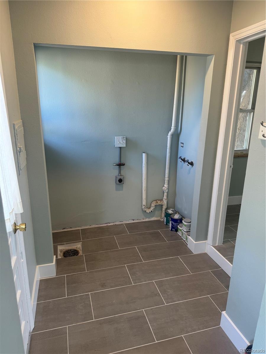 2300 Oneida Street Denver, CO 80207 - Photo 8 of 20