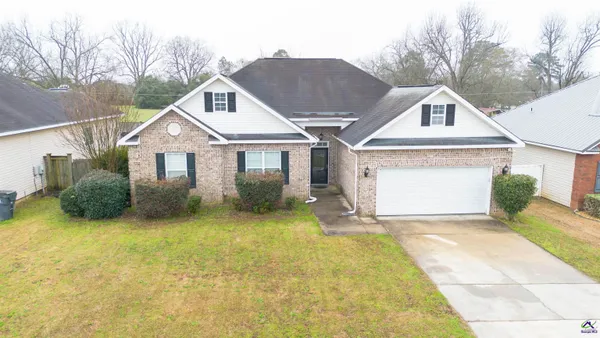 $268,000 | 207 Broderick Circle, Warner Robins, GA 31088