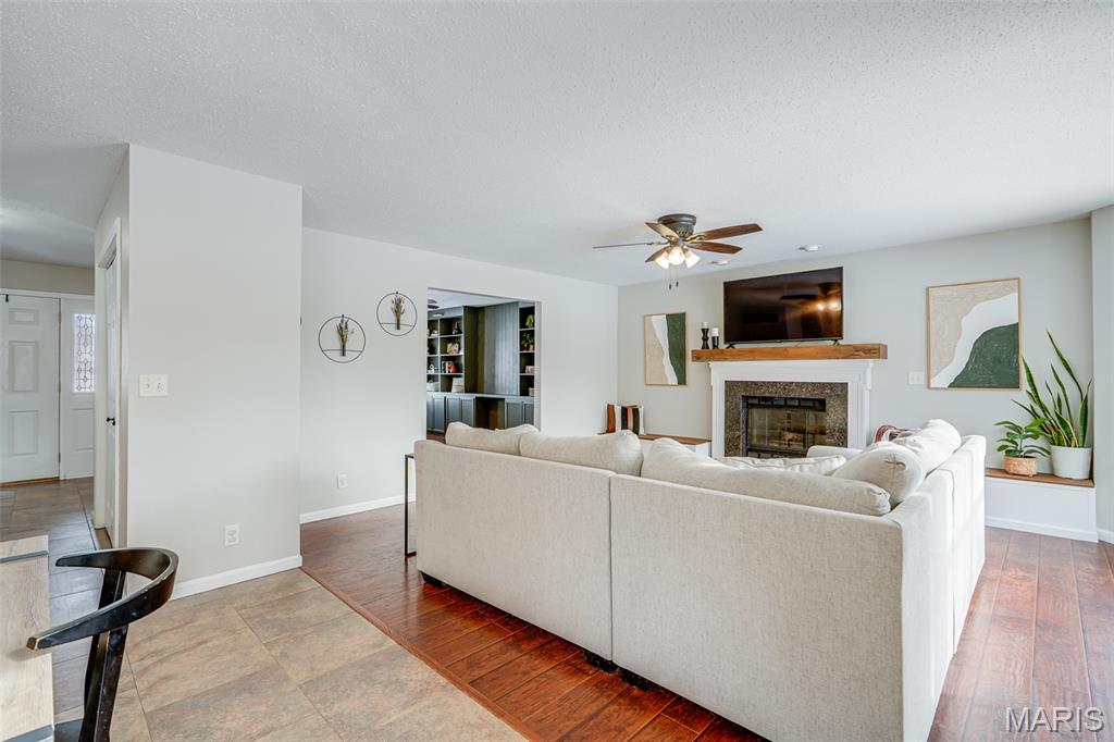 323 Dennison Drive O'Fallon, IL 62269 - Photo 11 of 55