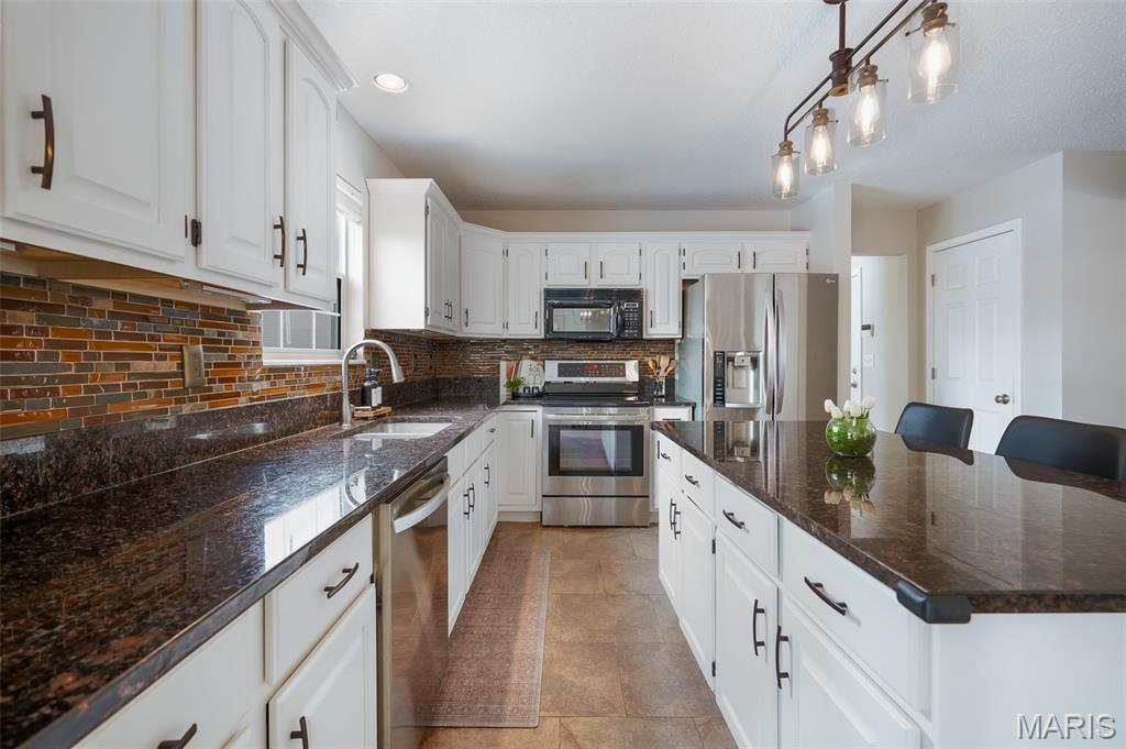 323 Dennison Drive O'Fallon, IL 62269 - Photo 20 of 55