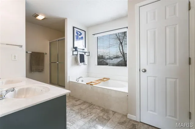 $400,000 | 323 Dennison Drive, O'Fallon, IL 62269